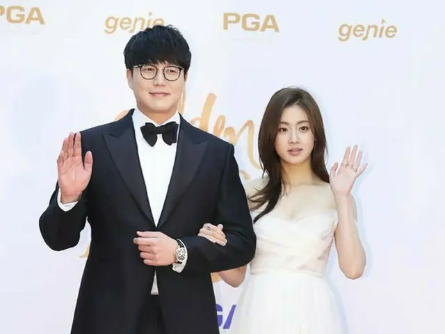 Sung Si Kyung - Kang So Ra, ”The 3rd 2nd Golden Disc Award Ceremony” Appears onthe Red Carpet (Day 2