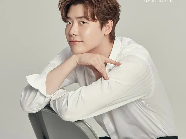 【T Official yg】 LEE JONG SUK ”2018 WELCOMING COLLECTION”