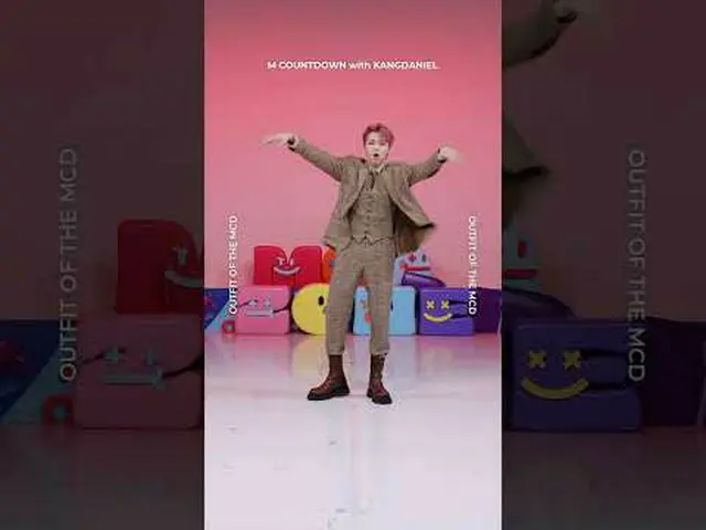 ▶Subscribe to Mnet YouTube: Like Facebook and Twitter for more k-pop news .