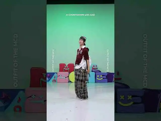 ▶Subscribe to Mnet YouTube: Like Facebook and Twitter for more k-pop news .