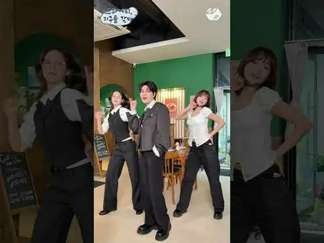 SPAGHETTI CHALLENGE with UMJI Hmm🍝 #LE SSERAFIM_  #LE_SSERAFIM | REvoLVE Spaghe