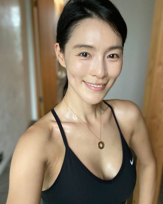 Kahi (former AFTERSCHOOL) returned to Korea from Bali, where she confessed she went through a lot after she came back.
