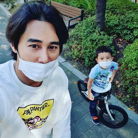 Sons similar to actor Jung Tae Woo ... The eldest son is dignified, the second son is cute "looks like a dad"