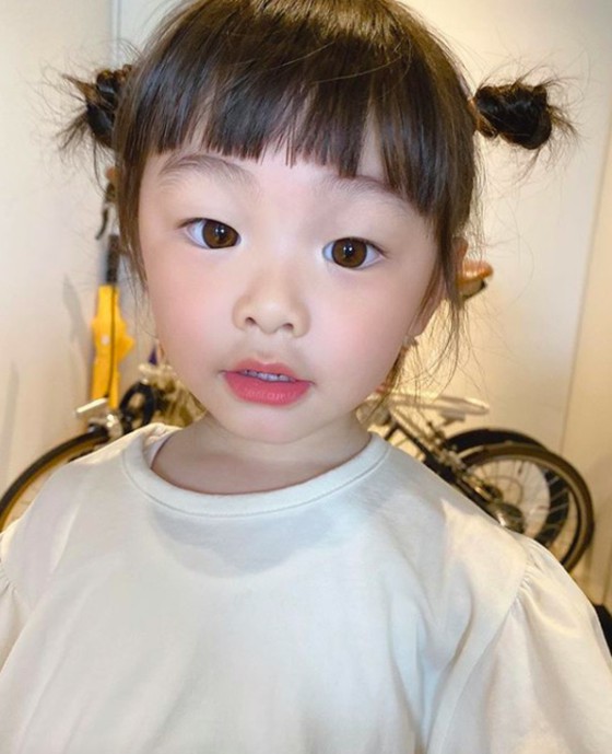 "H.O.T" Mun Hee Jun's daughter Jam Jam meets facetoface Uncle Jo Kwon