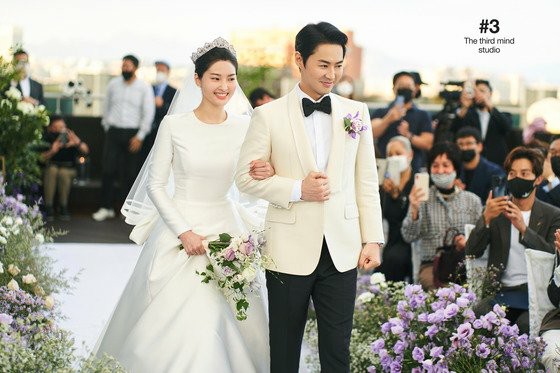 Jun Jin Shinhwa Unveils A Happy Wedding Ceremony Wow Korea Jun Jin Shinhwa Unveils A Happy Wedding Ceremony Wow Korea