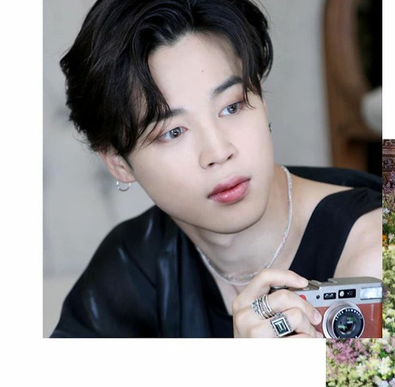 "BTS" JIMIN & V releases second poster with the same item