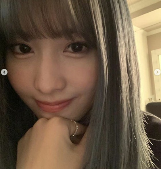 Momo (TWICE) reveals super close-up shot of half-faced eyes