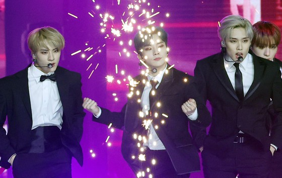 BTS wins "Golden Disc Award Ceremony" and Jung Kook had blonde makeover