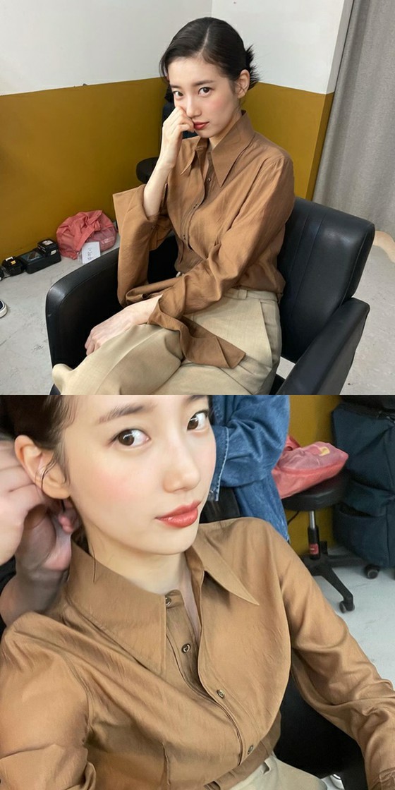 Suzy (former Miss A) & actress Lee MIN JEONG proves good friendship by exchanging on SNS