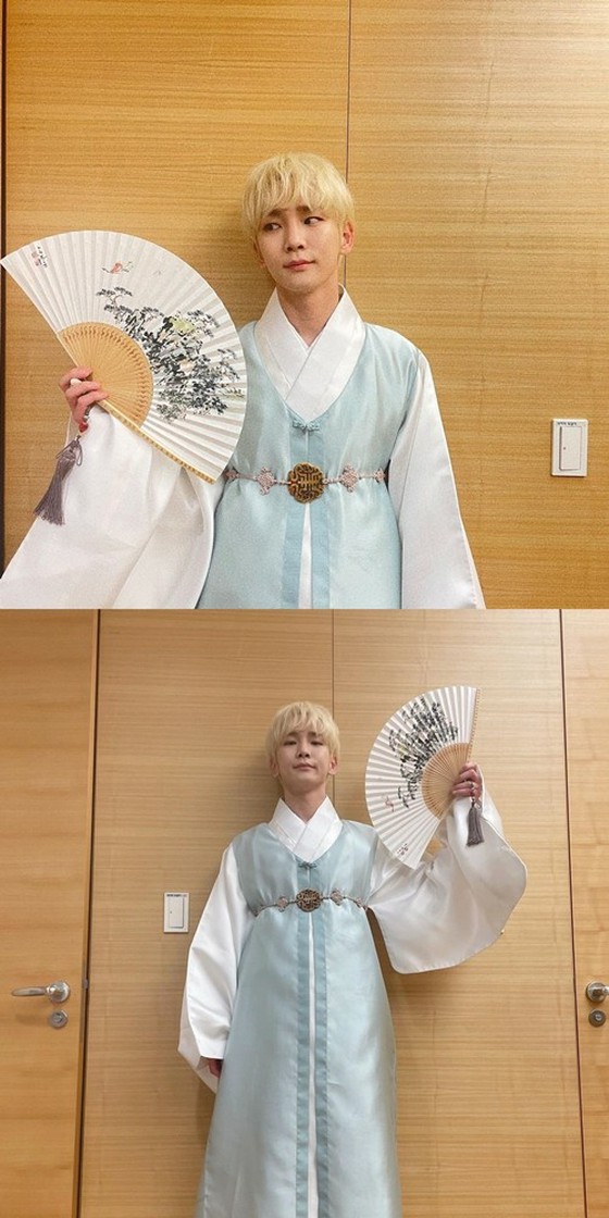 "SHINee" Key Wears Hanbok and Transforms into "Good-looking Boy"