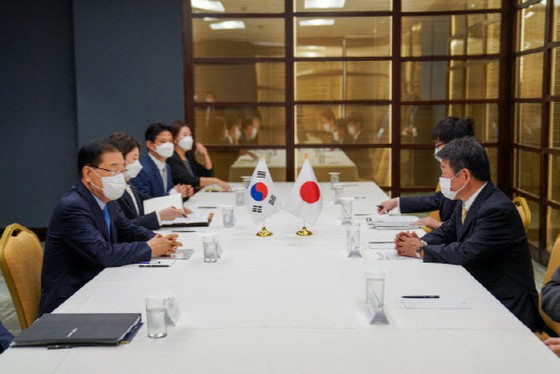"Meeting for the first time in 4 months" Foreign Ministers of Japan and South Korea, historical issues "remain parallel"