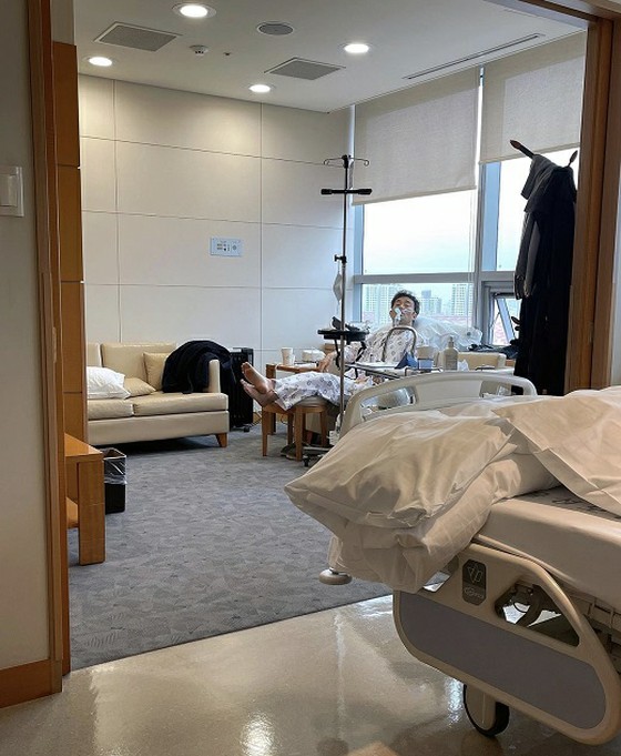 Actors Choi Min Soo & Kang Joo-eun thanked each other for recovering quickly with support and prayers.