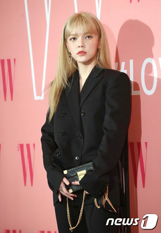 The reason why Mina (former AOA) left the group was because of Jimin?