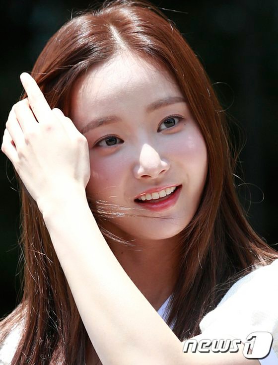 [Full text] "MOMOLAND" former member Yeonwoo commented on leaving the group. "I just talked about the problem in the chat and I had no intention of it"