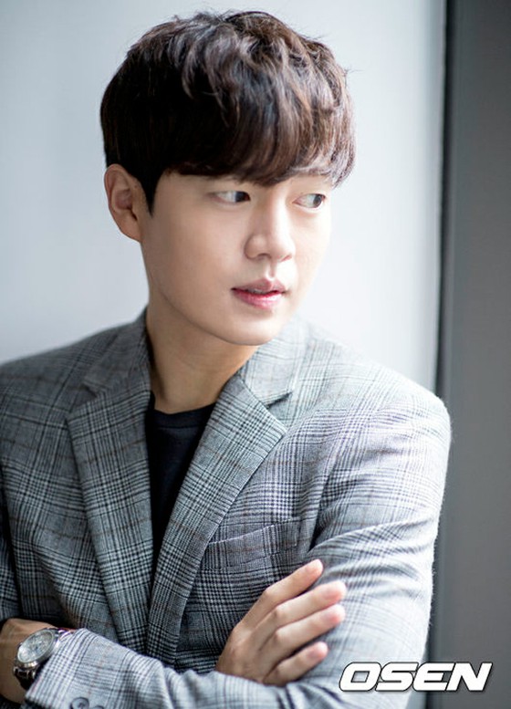 Actor Son Seung-won reveals his condition and feelings for the first time after being released from driving without a driving license, drunk driving and causing an accident.