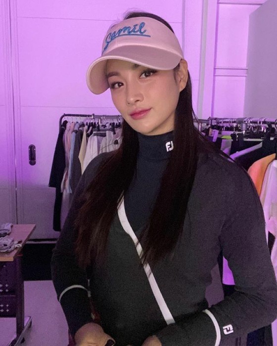 “Affair with Rain(Bi) & Cho Jung Seok?” Female professional golfer Park Gyul refutes spread rumors "It's ridiculous."