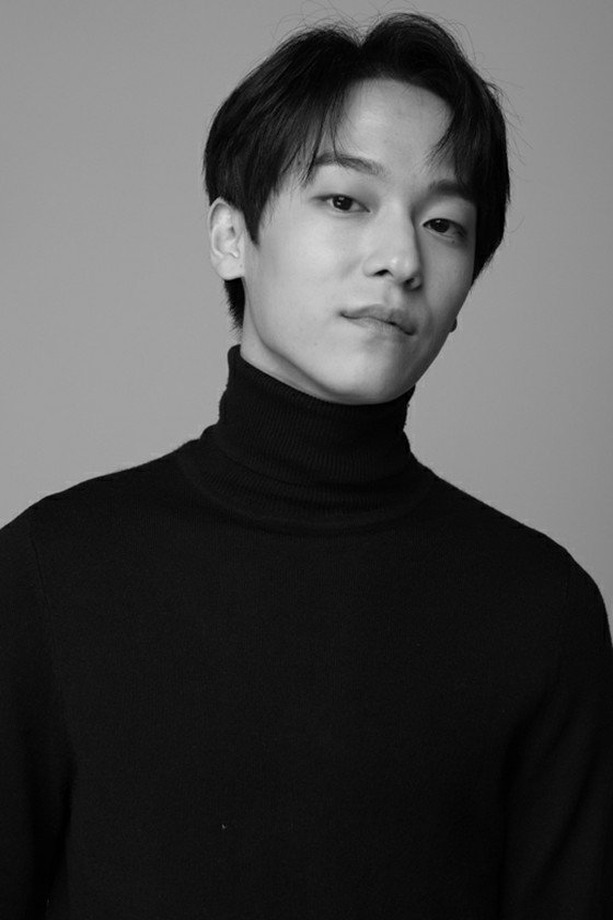 Byung Hun (former TEEN TOP) re-departs as an actor = Concludes Exclusive Contract with IHQ