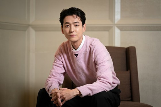 "Sooyoung is my only existence..." Actor Jung Kyung-ho speaks about 10 years of love... and marriage
