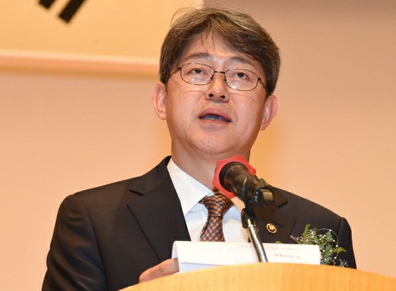 Korean police investigate former head of National Statistics Office over suspicion of Moon administration's distortion of statistics