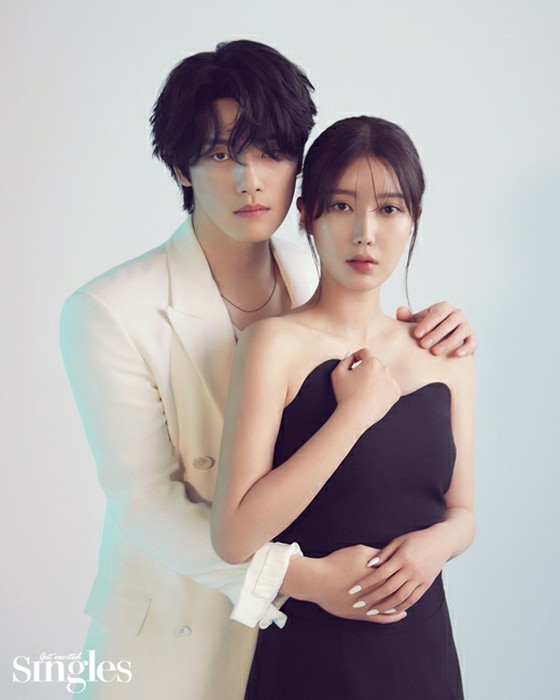 "Same age" actor Kim Jong Hyun & actress Lim Soo Hyang, a relationship that calls each other... couple pictorial show