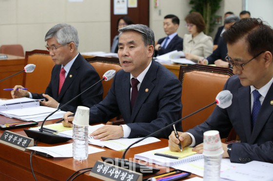 South Korea's defense minister reconfirms recognition of ``intimidating flight, not radar irradiation'' regarding MSDF patrol aircraft issue