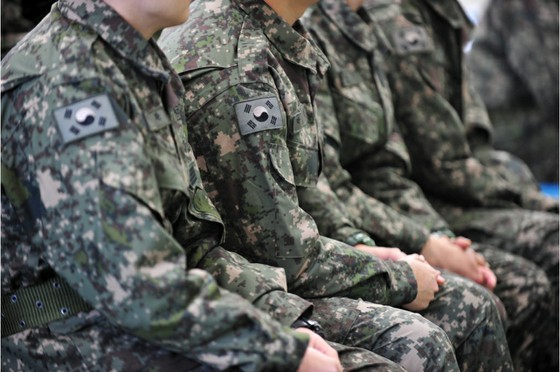 Army soldier smokes marijuana with e-cigarette ... colleague reports = South Korea