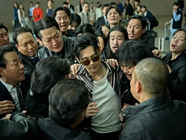 Netflix映画「カマキリ」のイム・シワン&パク・ギュヨン&チョ・ウジン、ライジングキラーたちのスタイリッシュアクション対決01