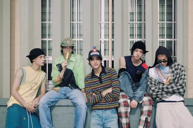 「CORTIS」、デビューアルバムが「ハーフミリオンセラー」達成…異見なしの“今年最高の新人”