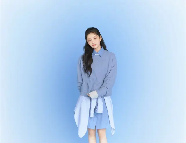 「ILLIT」のメンバーがそれぞれの個性を活かしたコーディネートを披露01