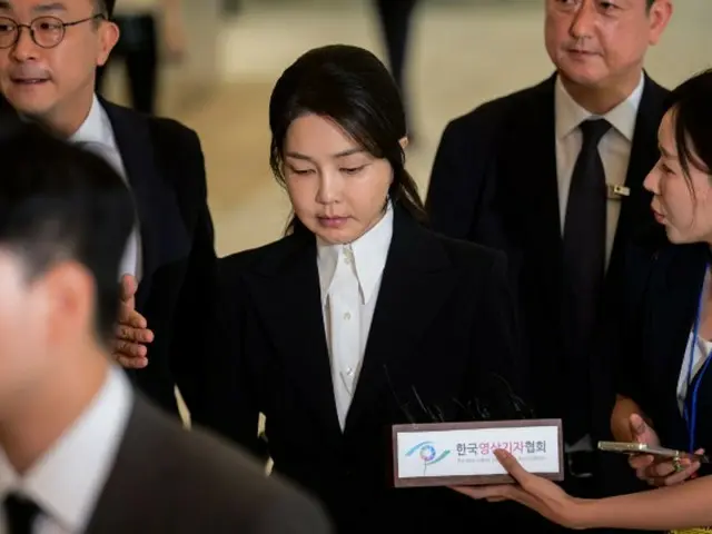 <W解説>同時に収監中の韓国・尹前大統領夫妻＝私邸は無人状態でも警護継続に疑問の声