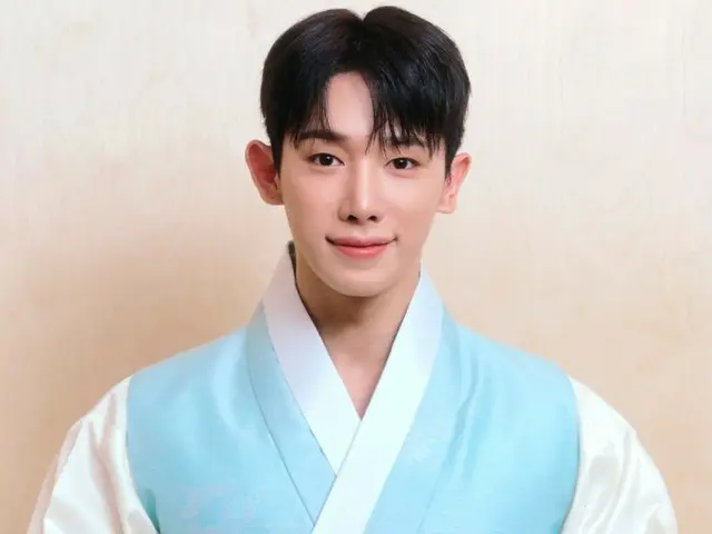 ウォノ(WONHO)が温かい秋夕（チュソク、中秋節）のあいさつをした。