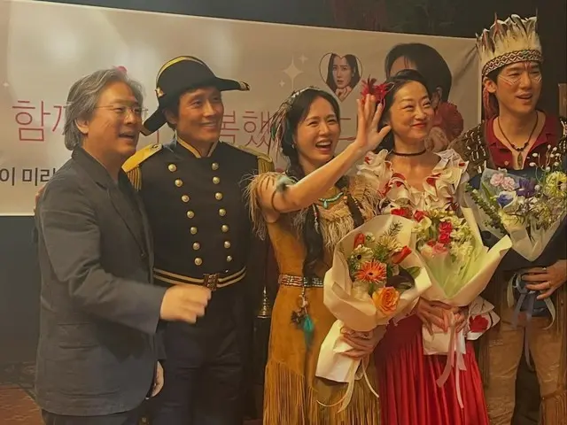 Actress Song Yeji directly responds to fan comments about childcare... "It's hard at first, but it passes quickly"