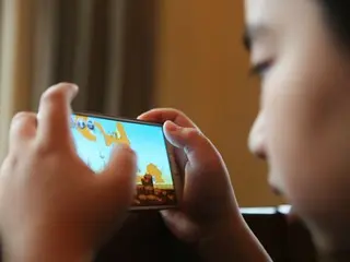 Three to four out of ten children and teenagers are at risk of smartphone addiction in South Korea