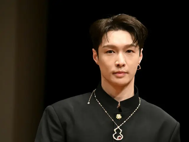 [Event Report] EXO's LAY (Zhang Yixing) wins Best Actor! "Idols can't act" is a thing of the past. "Idols are the ones standing here today.
 I'm Zhang Yixing, a celebrity and actor!"