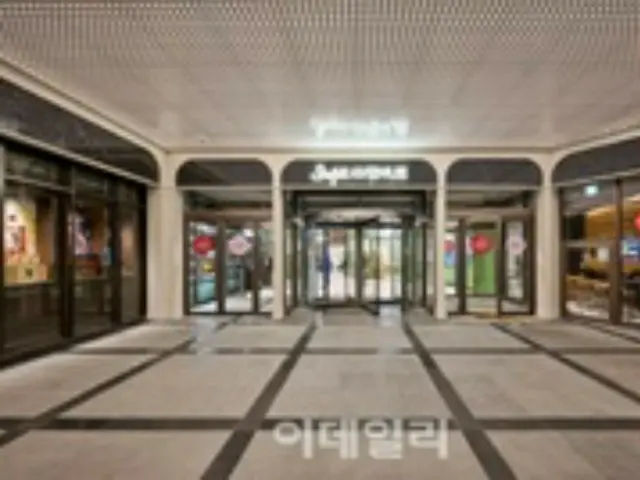 Large-scale gourmet space opens in downtown Seoul, featuring original restaurants by famous chefs (Korea)