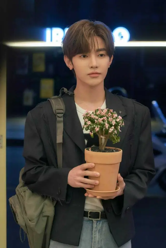 「ZEROBASEONE」ジャン・ハオ、ドラマ「月まで行こう」での初演技挑戦を成功的に終える…“似ている点が多いキャラクターに出会えて幸運”01