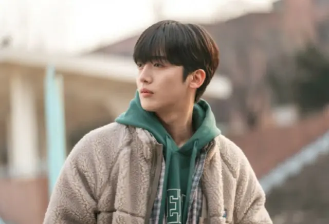 「第4次恋愛革命」キム・ヨハン、100万インフルエンサーに変身…大熱狂のロコ予告