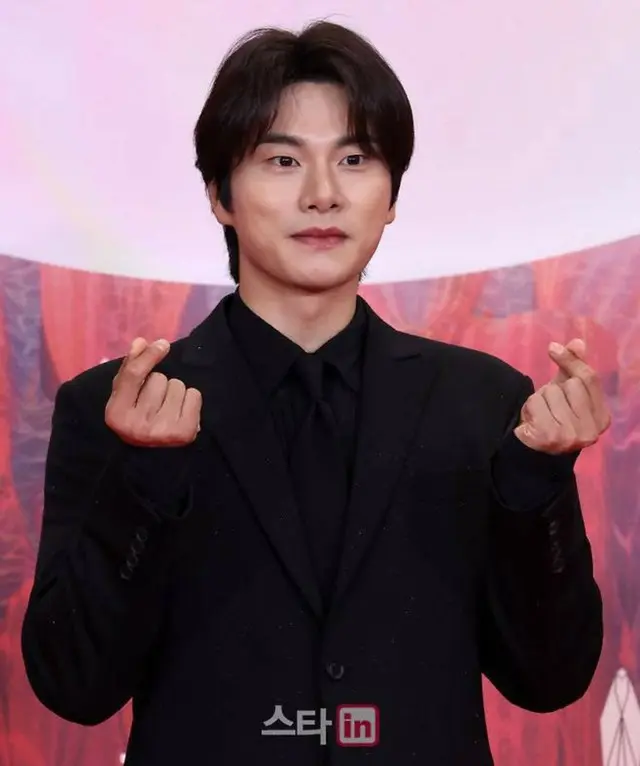 俳優イ・イギョン、レギュラー出演中のバラエティーを自ら降板へ