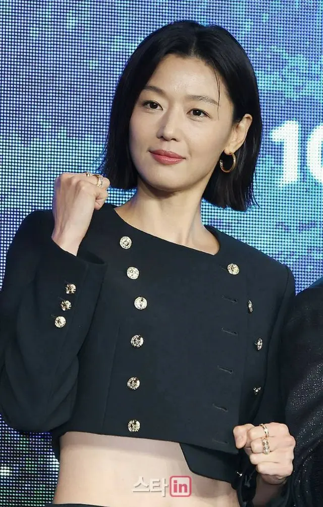 “26年ぶりの再会ならず”チョン・ジヒョン、イ・ビョンホンとの夫婦役共演が白紙に…「コリアンズ」“出演NO”