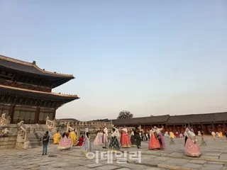 A lunch box was spread at Gyeongbokgung Palace, bringing shame to the country... The guide was actually unlicensed = South Korea