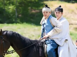 "The Moon Flows on This River" Kang Tae Oh and Kim Se Jeong are driven to the brink of death... What will become of them? A brawl breaks out