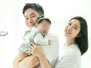 Couple born from the school TV series "Flower Blooming in the Shade"... Park Se-Yeong & Kwack Jung-Wook, couple, family photo with their 200-day-old daughter