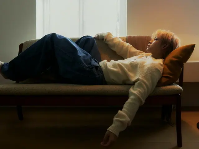 イム・シワン、カンタの手を取った1stミニアルバムのスケジュールポスター公開