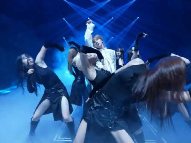 SHINee's TAEMIN performs "Veil" on "The Kelly Clarkson Show" in the US