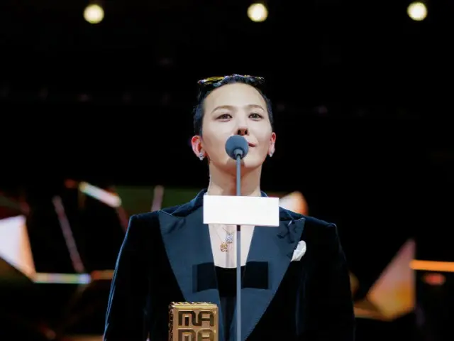 [2025 MAMA] G-DRAGON and Stray Kids win the Grand Prize! A moment of silence is observed in memory of Hong Kong actor Joo Yun-Fat