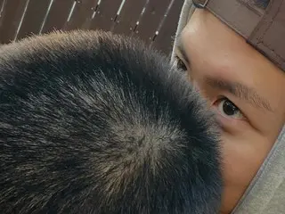 Kong Myung supports his younger brother Do Yeong (NCT) as he enlists in the military... kisses his shaved head, "Don't get hurt, go with a positive attitude"