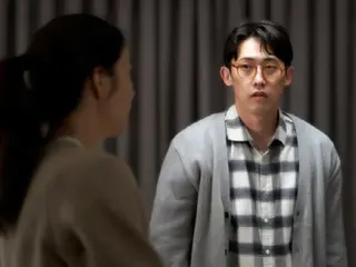 Min Jin Woo plays Choi Ji Woo's husband in the movie "Sugar"... Showing his passionate love for his family as a real-life father