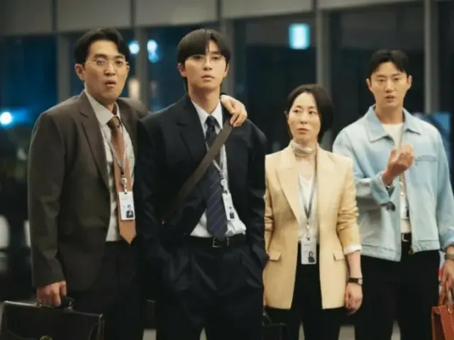 Won Ji An visits Park Seo Jun's workplace and confesses that they are living together (Tomorrow for sure)