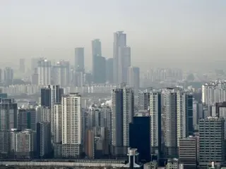 Last month, the average price of a private apartment in Seoul exceeded 50 million won per pyeong (Korea)