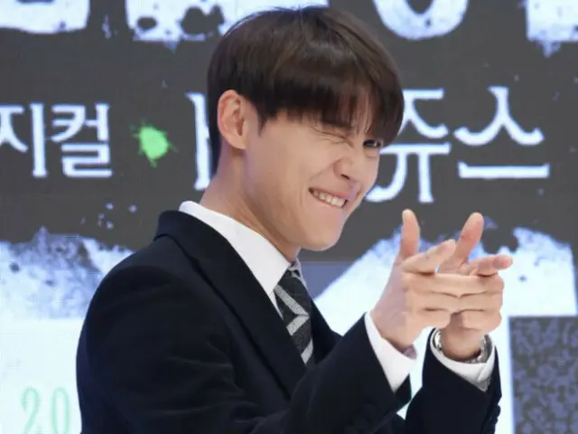 Jun Su (Xia) stars in the musical "Beetlejuice" which opens today (16th)... Spectacular stage and upgraded humor